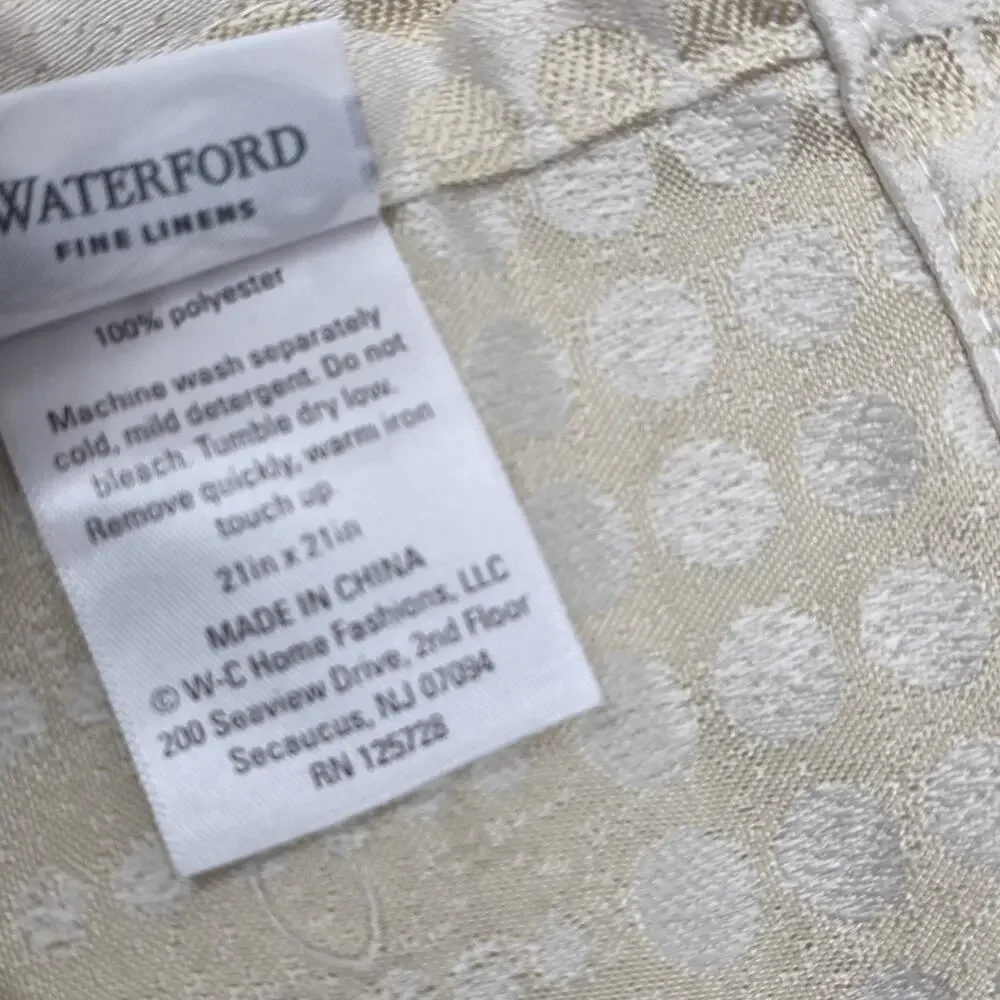 Waterford Gold Got Napkins set of 4 Dinner Napkins Polyester 21